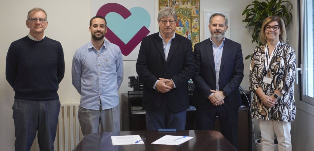 HERMANAS HOSPITALARIAS FIRMA CON PARC TAULÍ
