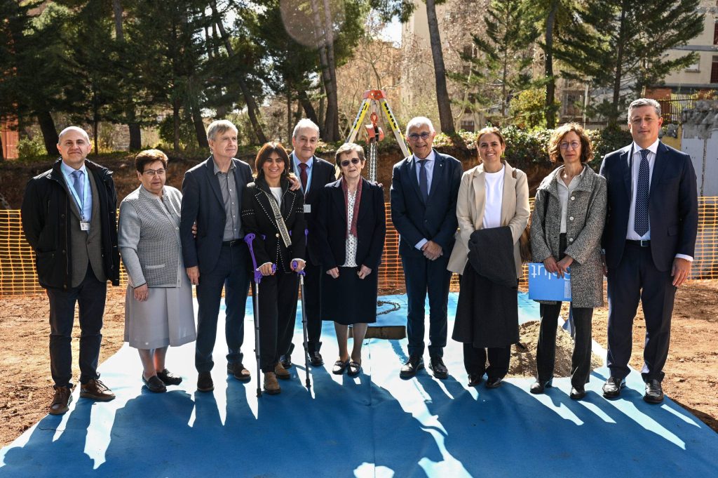 Primera Piedra Centro atención intermedia integrada CAIIB Jorda (Foto familia)