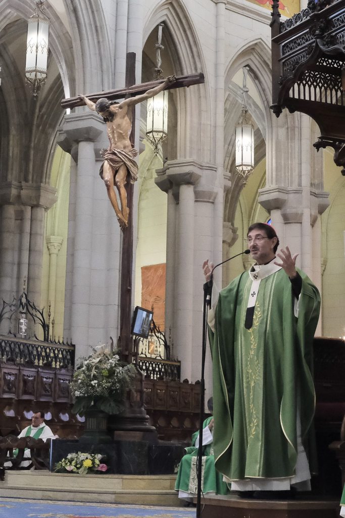La Familia Hospitalaria celebra en la Catedral de la Almudena su Jubileo con el cardenal José Cobo