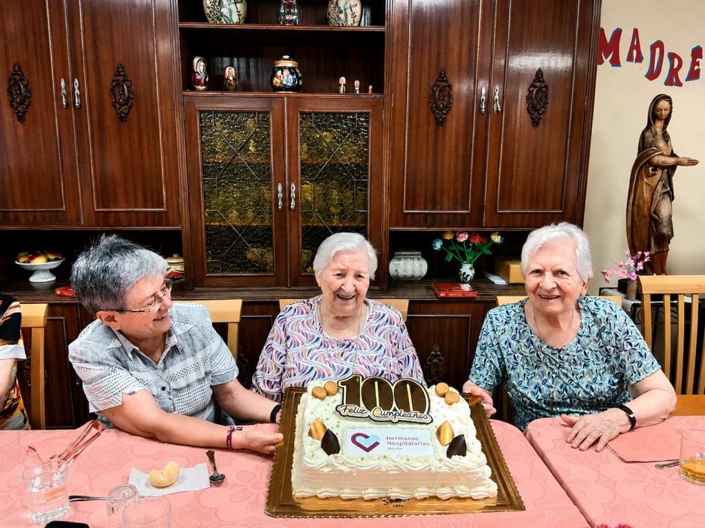 Aniversario 100 de la hermana hospitalaria en Málaga